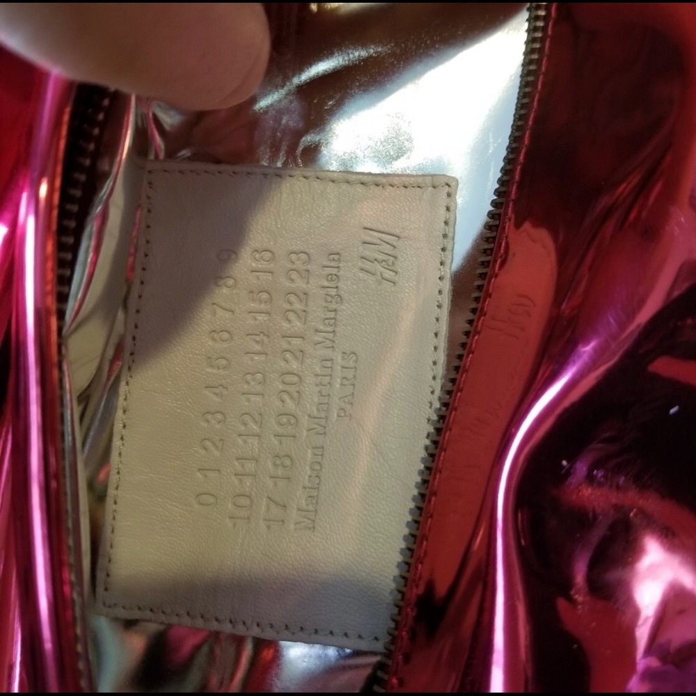 Maison Margiela for H&M giant candy wrapper clutch - Picture 4 of 4